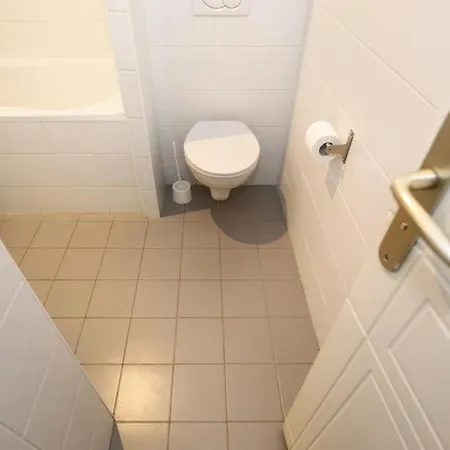 301 - Confort Au Coeur De 5 *